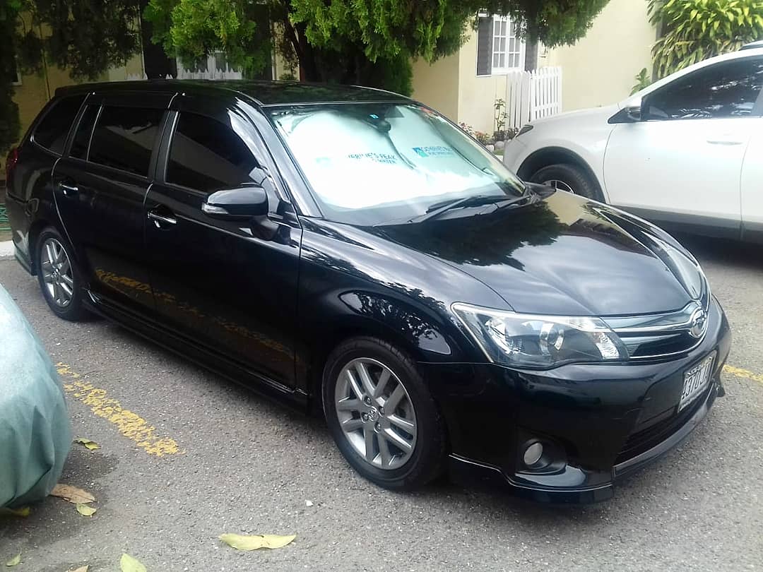 Toyota fielder wxb