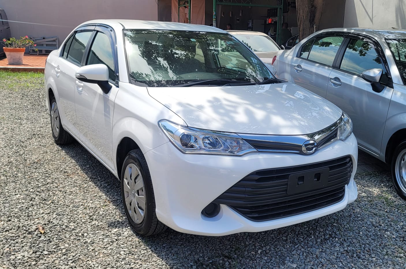 Toyota corolla axio 2016