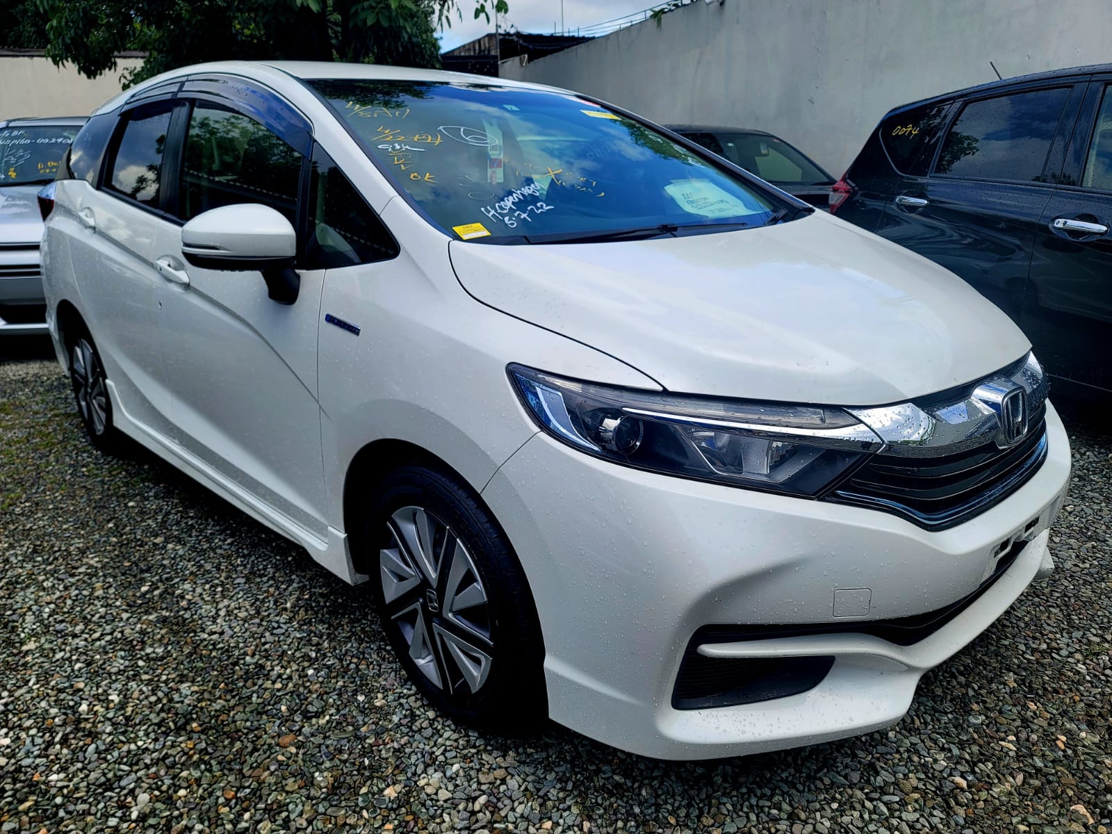 2017 Honda Fit Shuttle (KM021139) | Khaleel's Motorsports